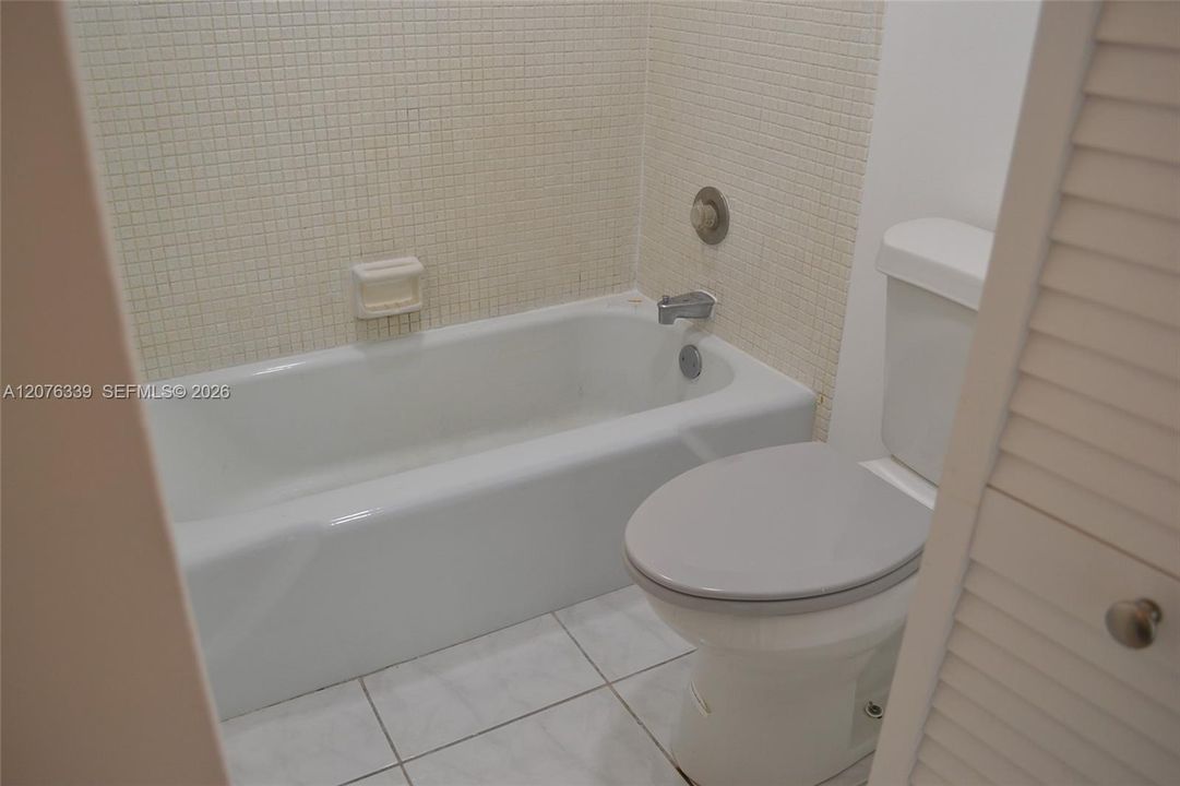 For Rent: $1,550 (1 beds, 1 baths, 800 Square Feet)