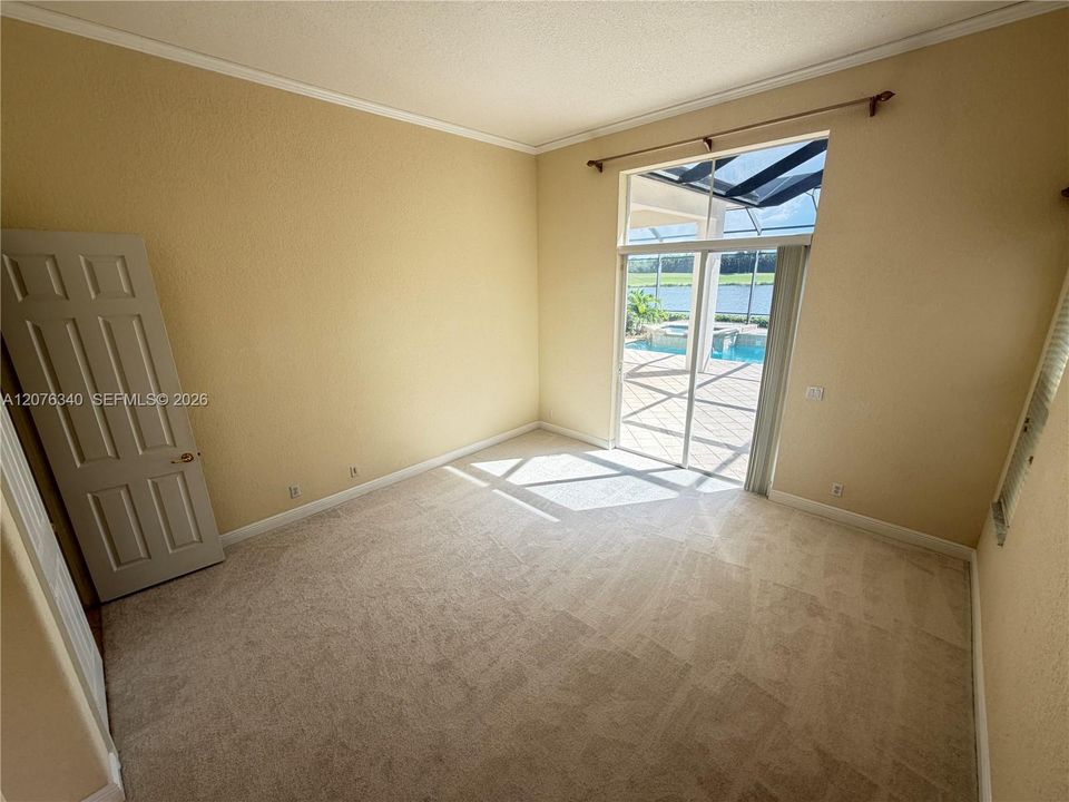 En Venta: $949,000 (3 camas, 2 baños, 2474 Pies cuadrados)