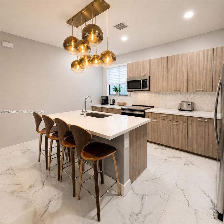 В аренду: $4,500 (3 спален, 2 ванн, 1604 Квадратных фут)