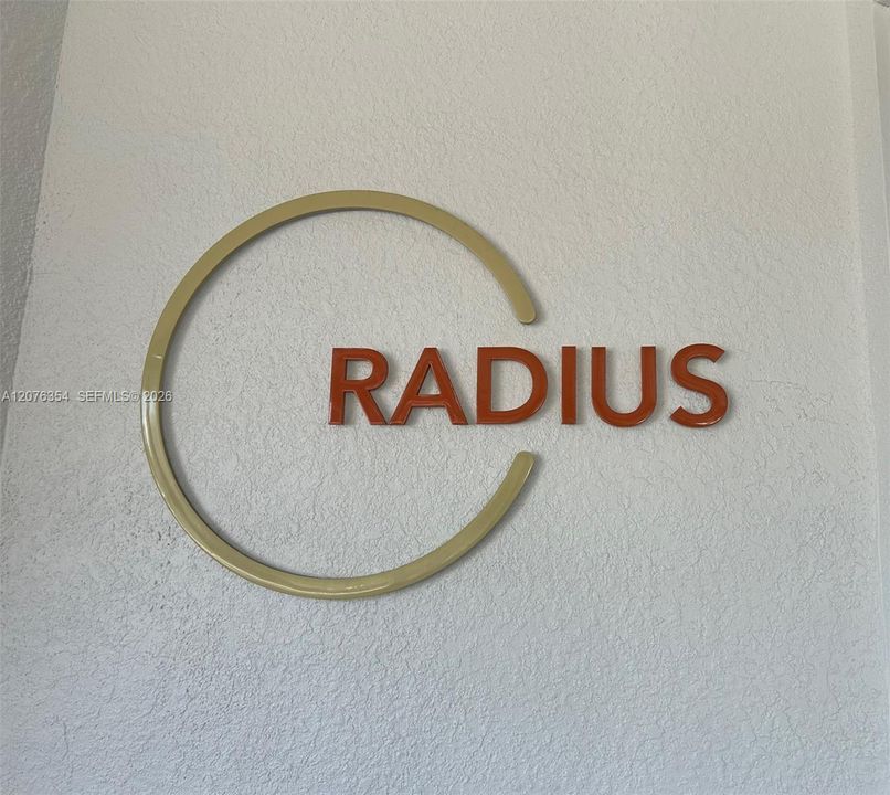 For Rent: $2,500 (1 beds, 1 baths, 815 Square Feet)
