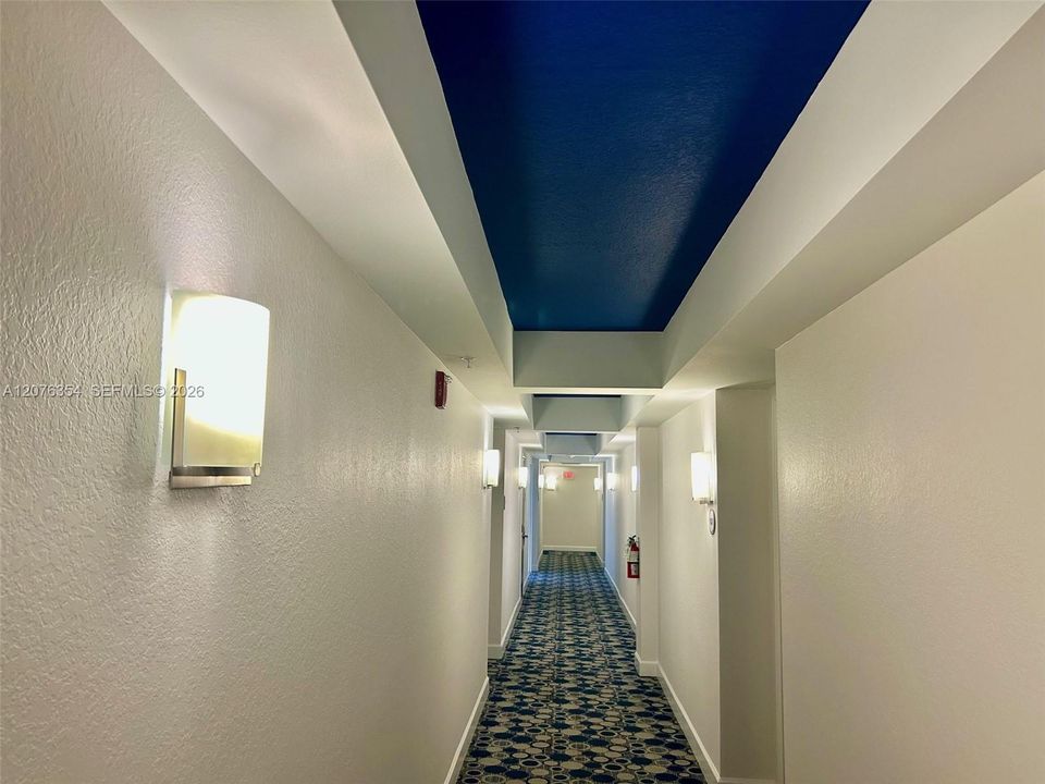 For Rent: $2,500 (1 beds, 1 baths, 815 Square Feet)