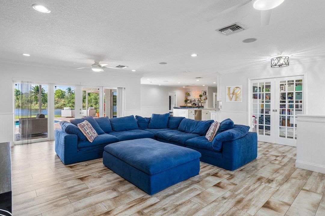008-3815SouthLakeDrive-BoyntonBeach-FL-3