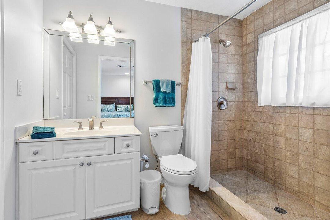 051-3815SouthLakeDrive-BoyntonBeach-FL-3