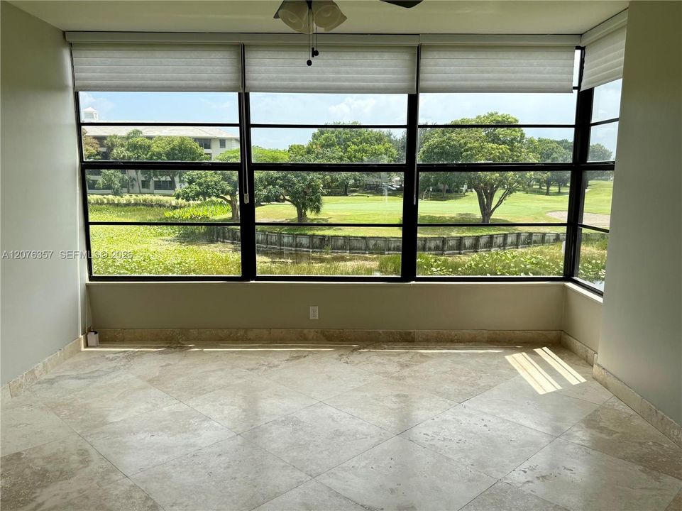 For Rent: $2,590 (2 beds, 2 baths, 1385 Square Feet)