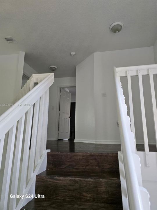 En Venta: $629,999 (4 camas, 2 baños, 2185 Pies cuadrados)