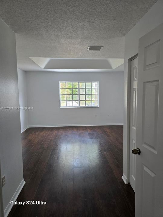 En Venta: $629,999 (4 camas, 2 baños, 2185 Pies cuadrados)