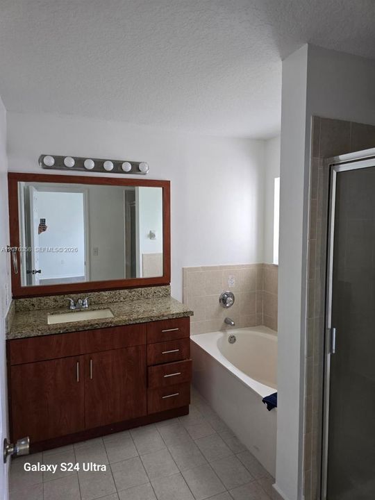 En Venta: $629,999 (4 camas, 2 baños, 2185 Pies cuadrados)