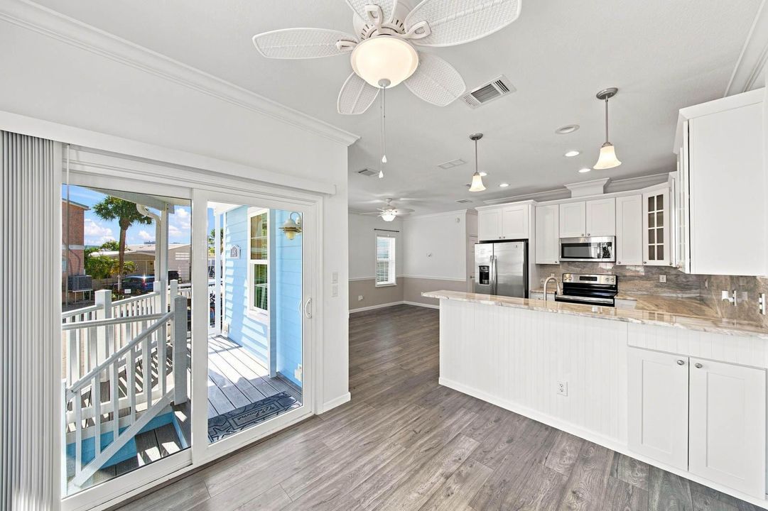 445_Nettles_Blvd-23