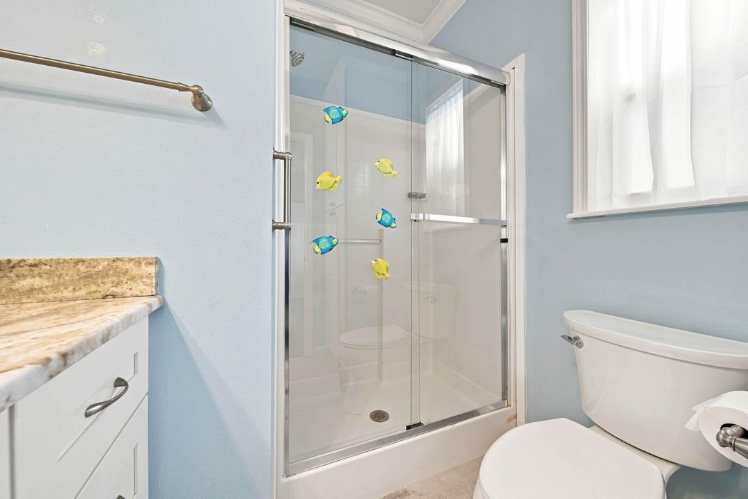 445_Nettles_Blvd-38