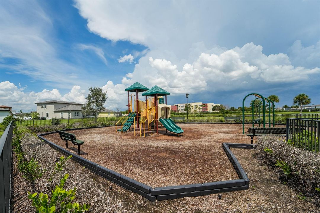 7214 NW Farnsworth Cr PSL-25