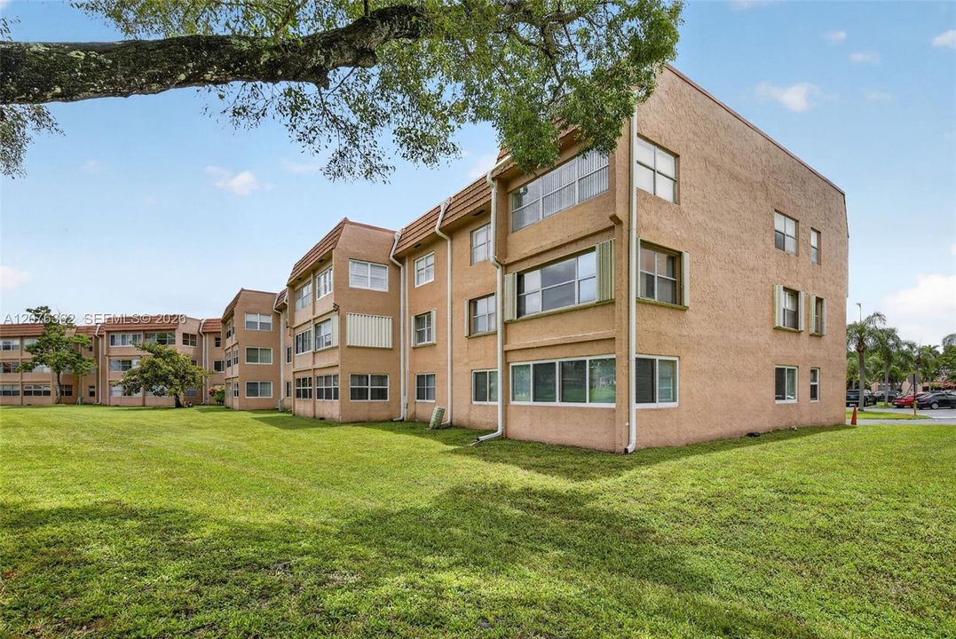 En Venta: $115,000 (2 camas, 2 baños, 1025 Pies cuadrados)