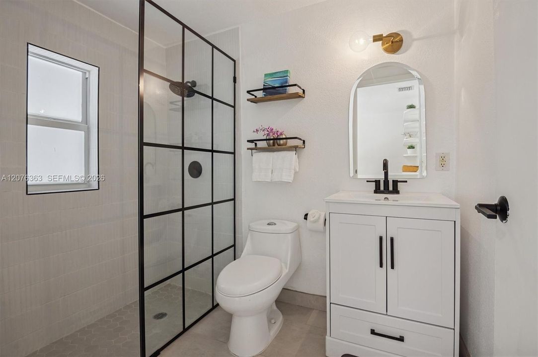 En Venta: $785,000 (2 camas, 2 baños, 1221 Pies cuadrados)