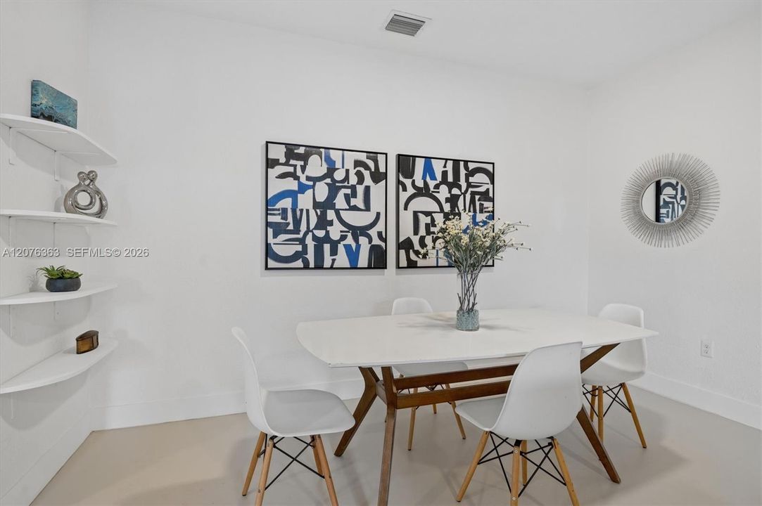 En Venta: $785,000 (2 camas, 2 baños, 1221 Pies cuadrados)