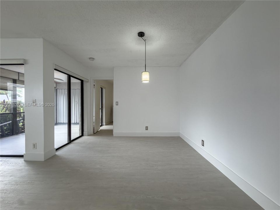 For Sale: $269,900 (3 beds, 2 baths, 1115 Square Feet)