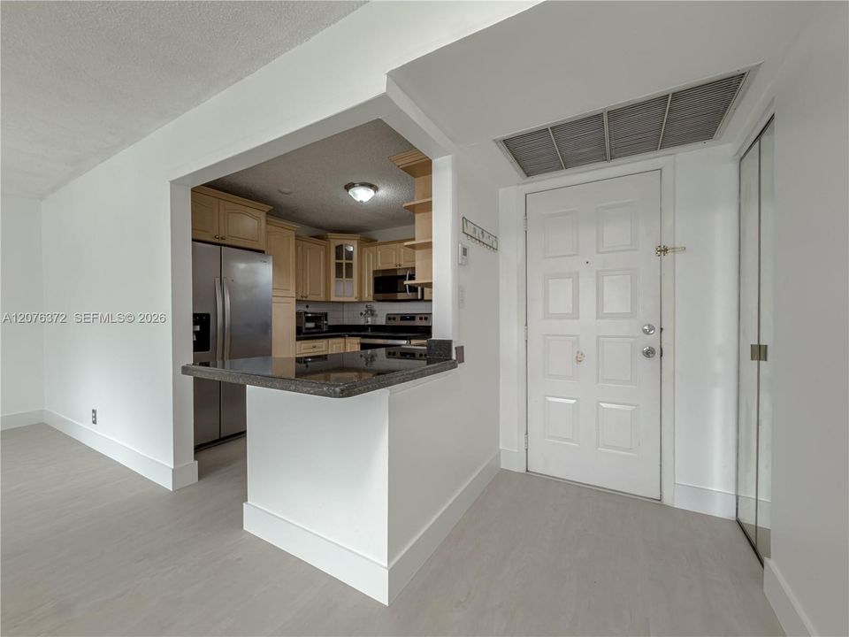 For Sale: $269,900 (3 beds, 2 baths, 1115 Square Feet)