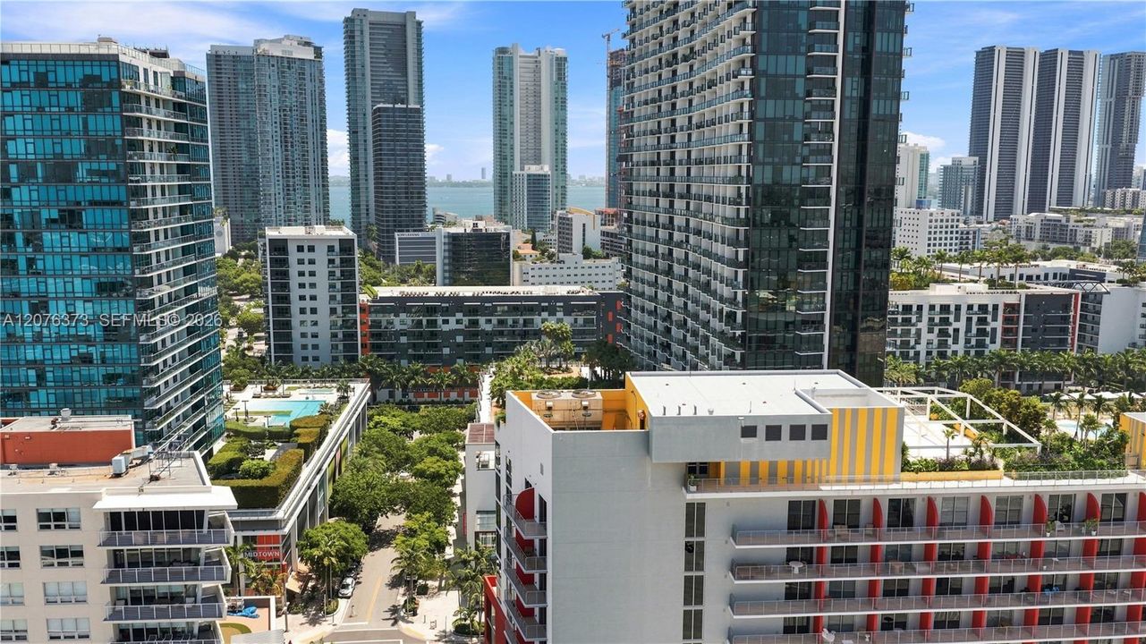 На продажу: $529,995 (0 спален, 1 ванн, 462 Квадратных фут)