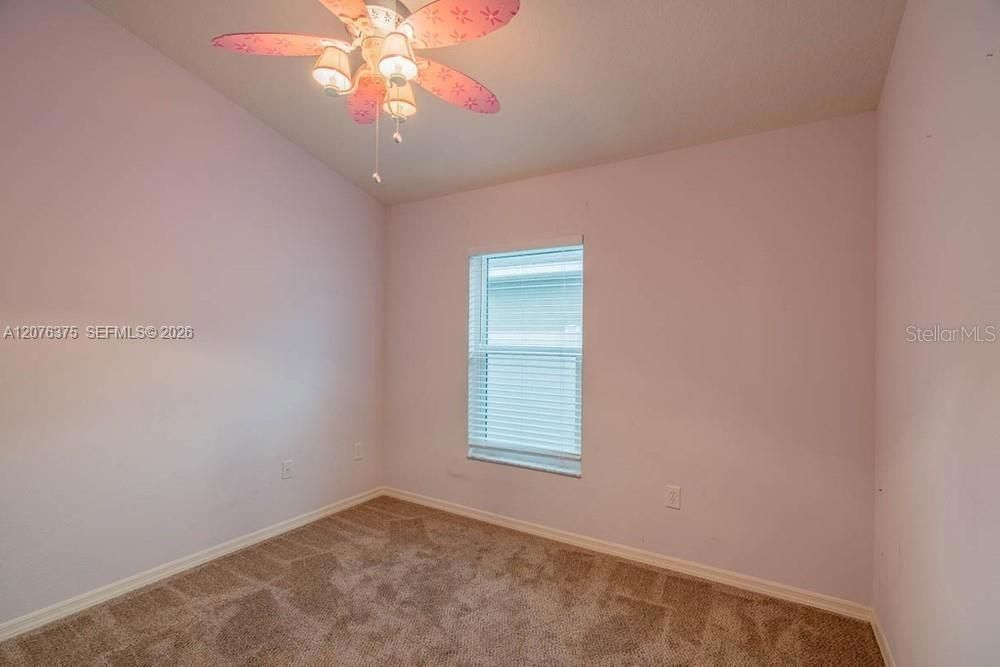En Venta: $390,000 (4 camas, 2 baños, 0 Pies cuadrados)