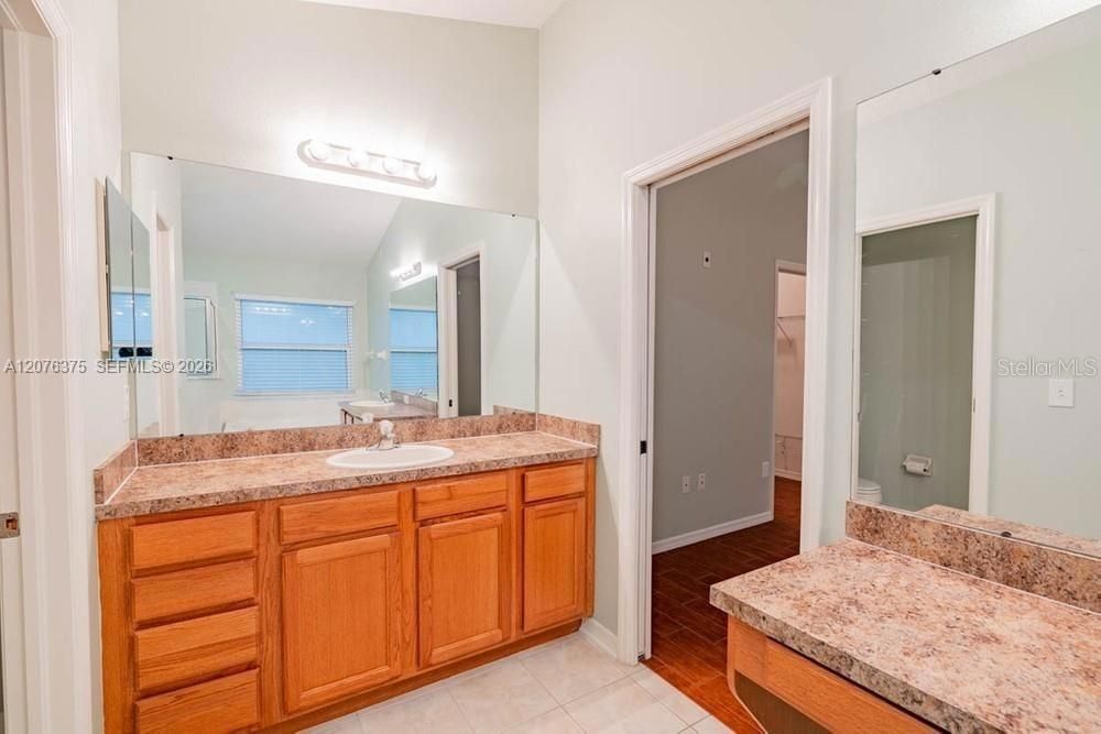 En Venta: $390,000 (4 camas, 2 baños, 0 Pies cuadrados)