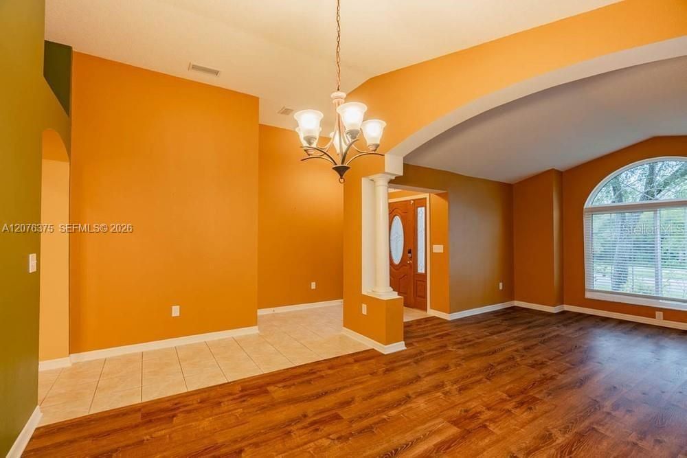En Venta: $390,000 (4 camas, 2 baños, 0 Pies cuadrados)