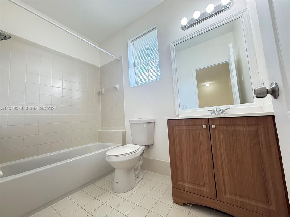 For Rent: $3,300 (4 beds, 3 baths, 1985 Square Feet)