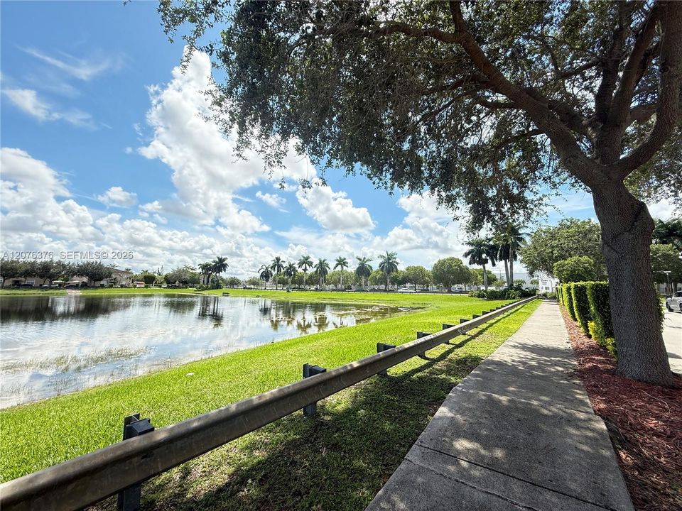 For Rent: $3,300 (4 beds, 3 baths, 1985 Square Feet)