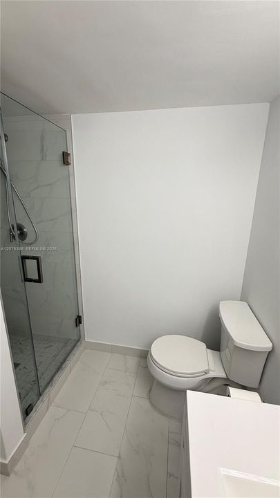На продажу: $289,900 (2 спален, 2 ванн, 940 Квадратных фут)