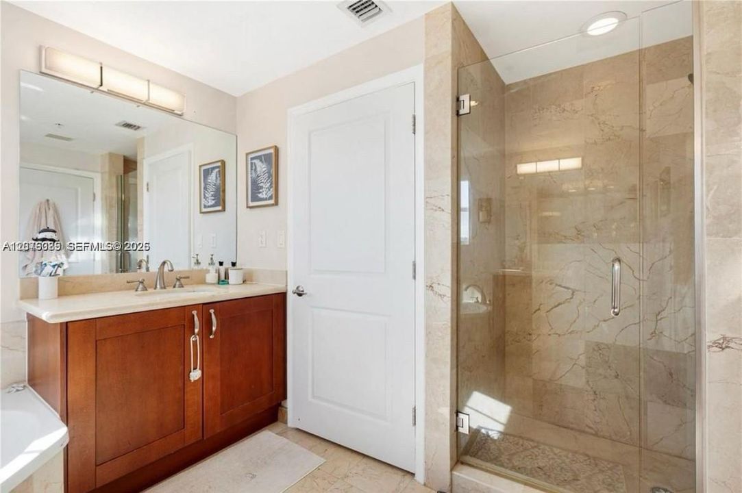 For Rent: $5,250 (3 beds, 2 baths, 1615 Square Feet)