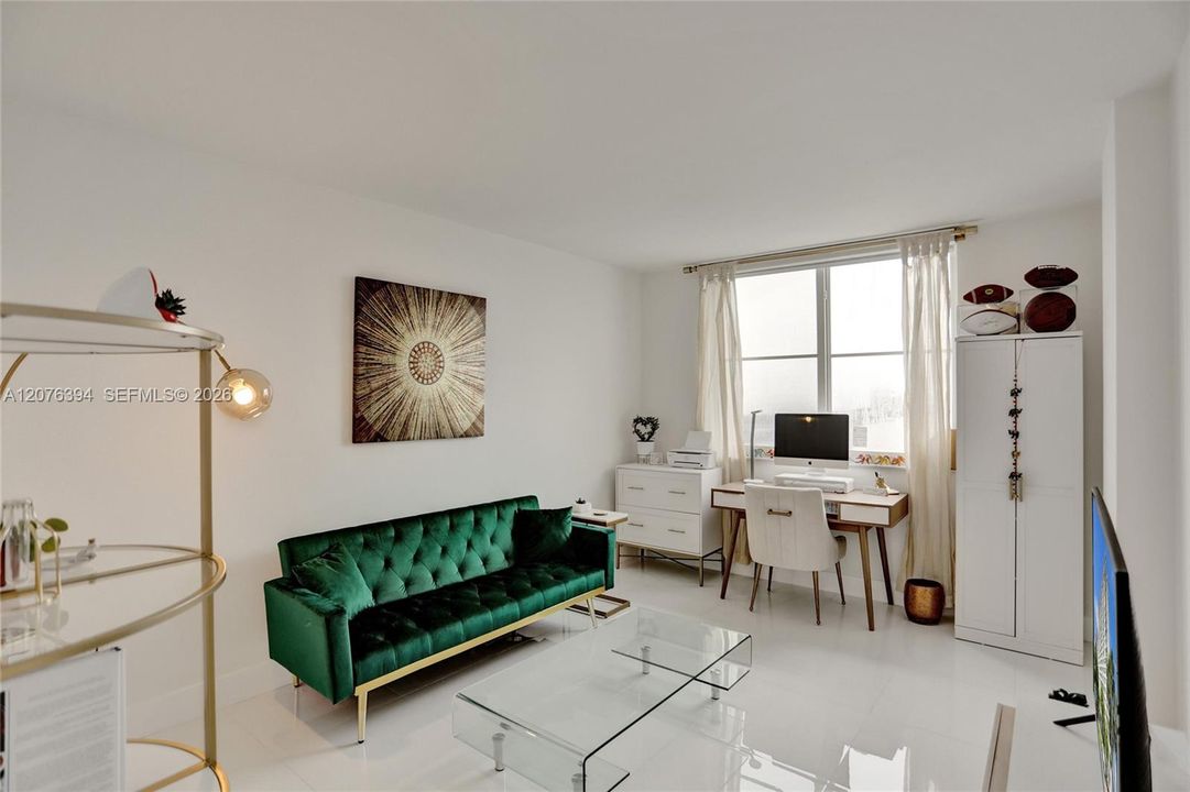 En Venta: $589,000 (2 camas, 2 baños, 1220 Pies cuadrados)