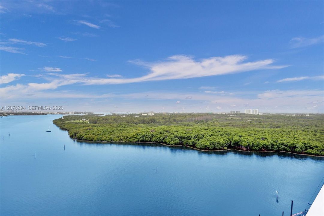 En Venta: $589,000 (2 camas, 2 baños, 1220 Pies cuadrados)