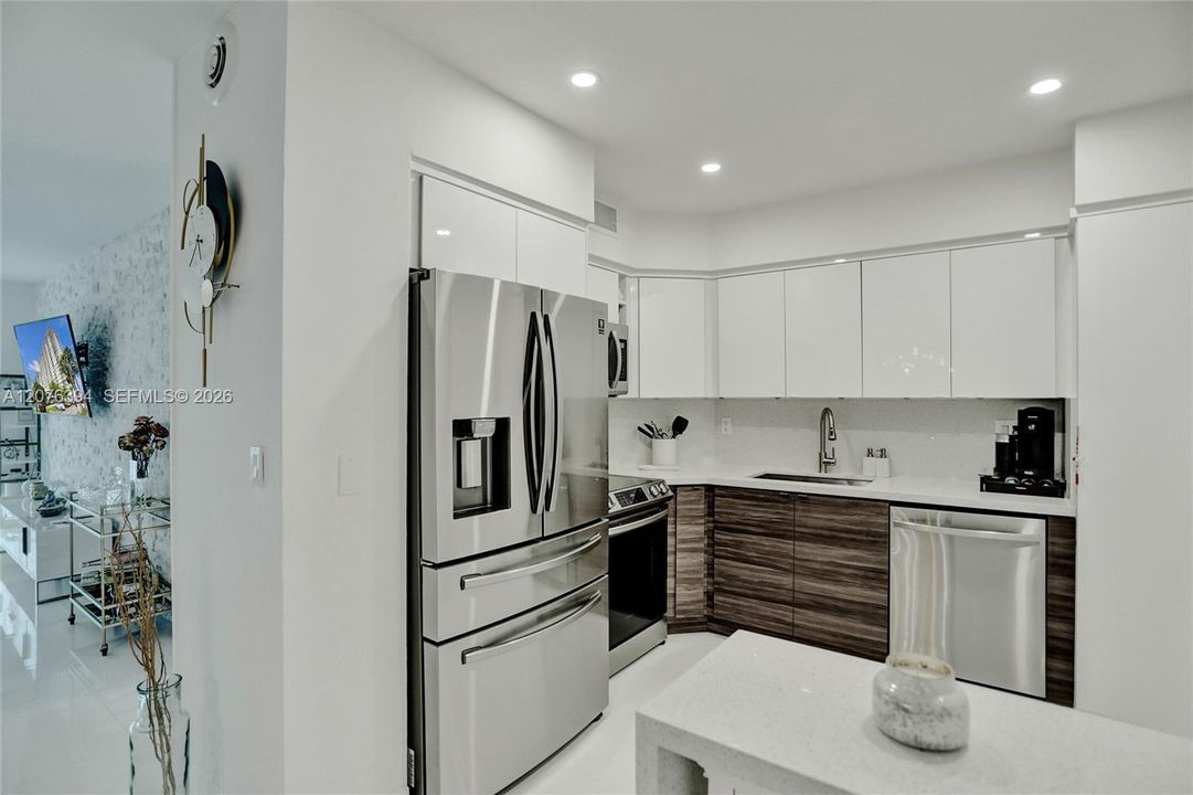 En Venta: $589,000 (2 camas, 2 baños, 1220 Pies cuadrados)