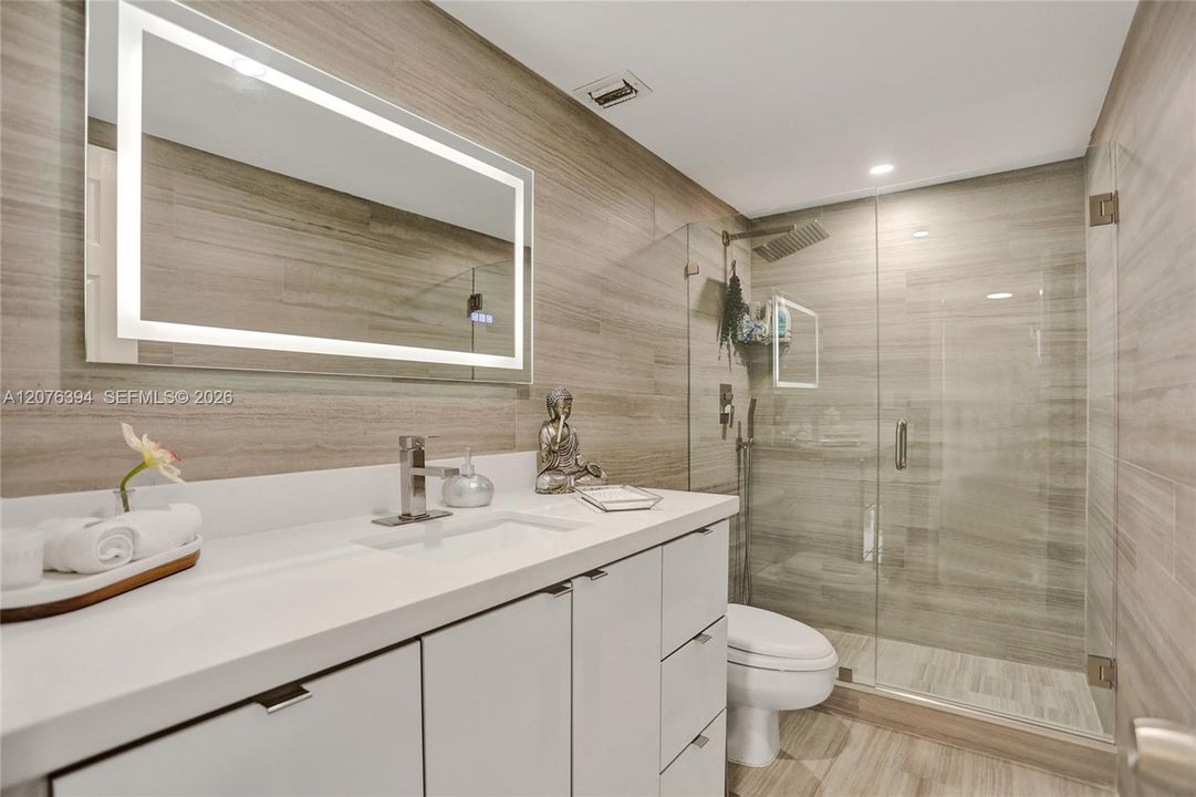 En Venta: $589,000 (2 camas, 2 baños, 1220 Pies cuadrados)