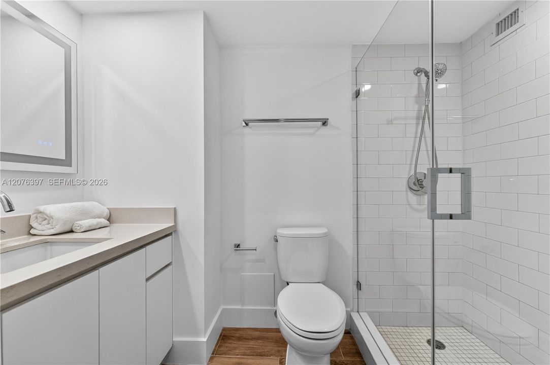 En Venta: $3,690,000 (2 camas, 2 baños, 1640 Pies cuadrados)
