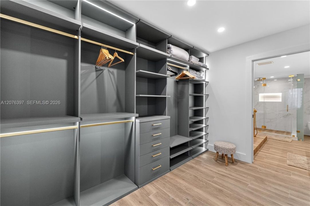 En Venta: $3,690,000 (2 camas, 2 baños, 1640 Pies cuadrados)