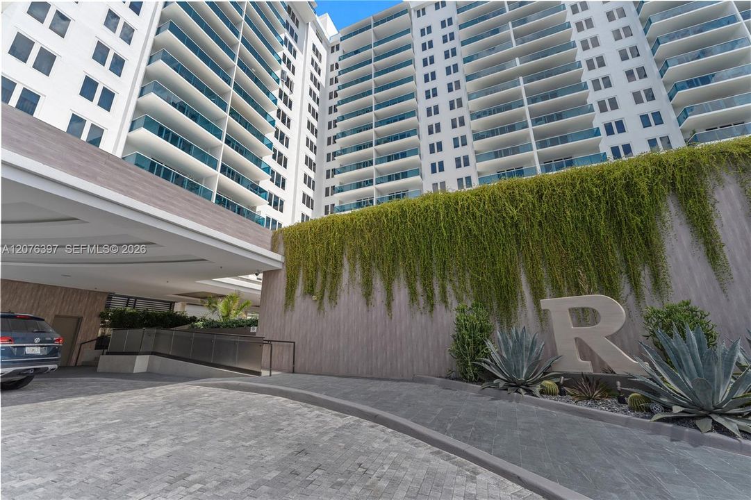 En Venta: $3,690,000 (2 camas, 2 baños, 1640 Pies cuadrados)