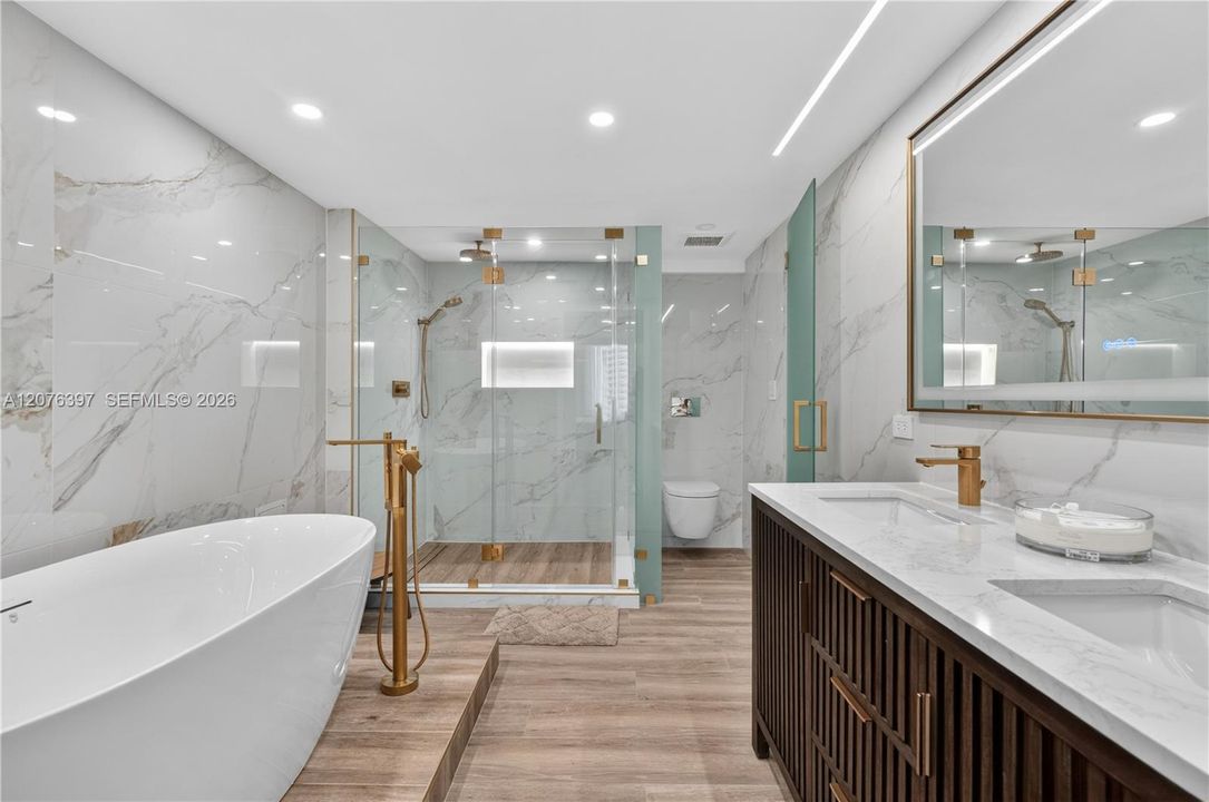En Venta: $3,690,000 (2 camas, 2 baños, 1640 Pies cuadrados)