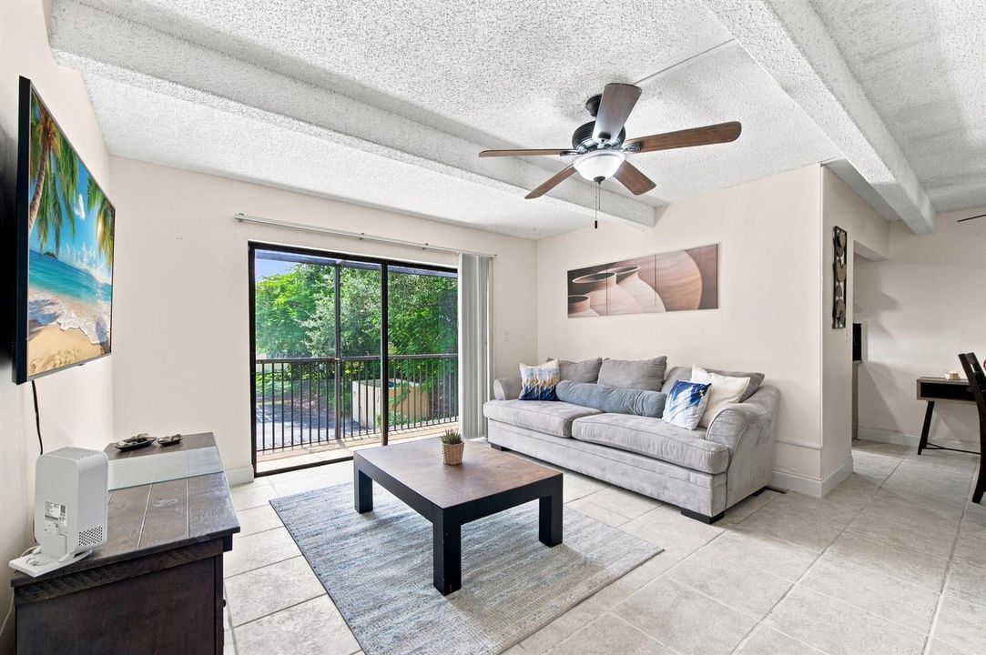 9__d4s7889