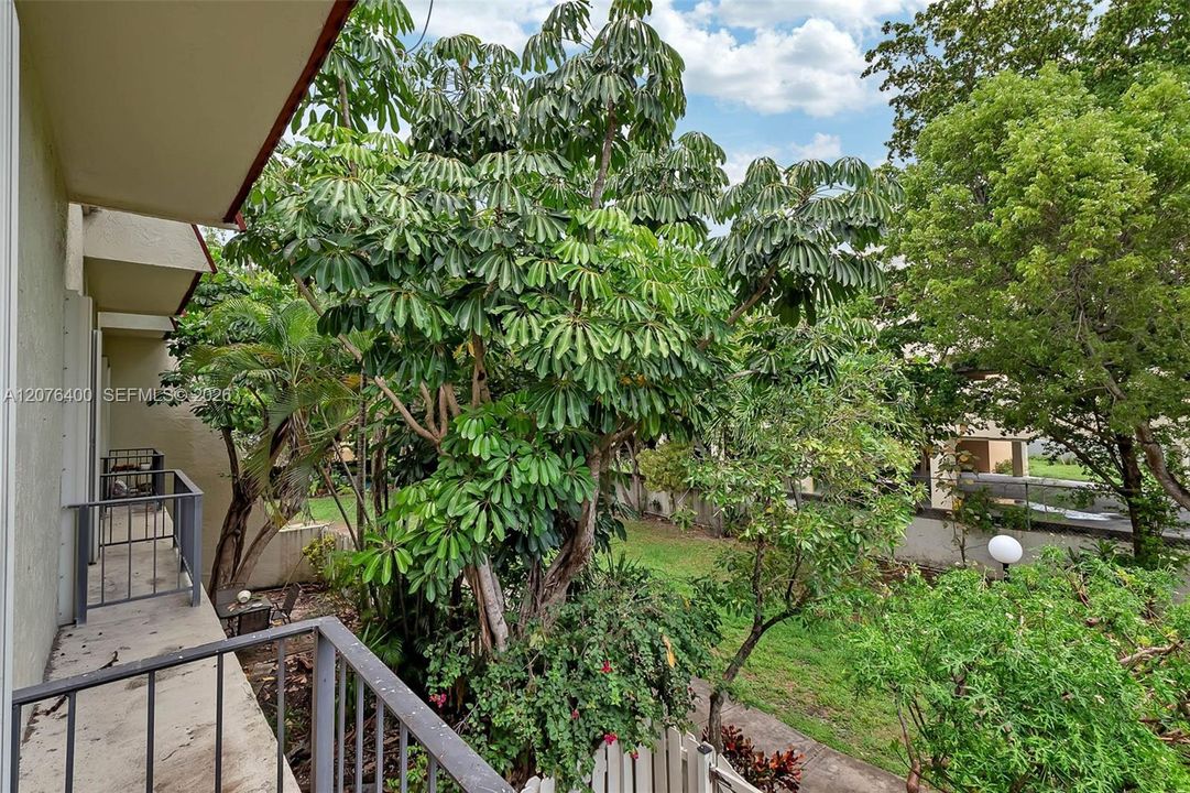 В аренду: $2,800 (2 спален, 2 ванн, 1285 Квадратных фут)
