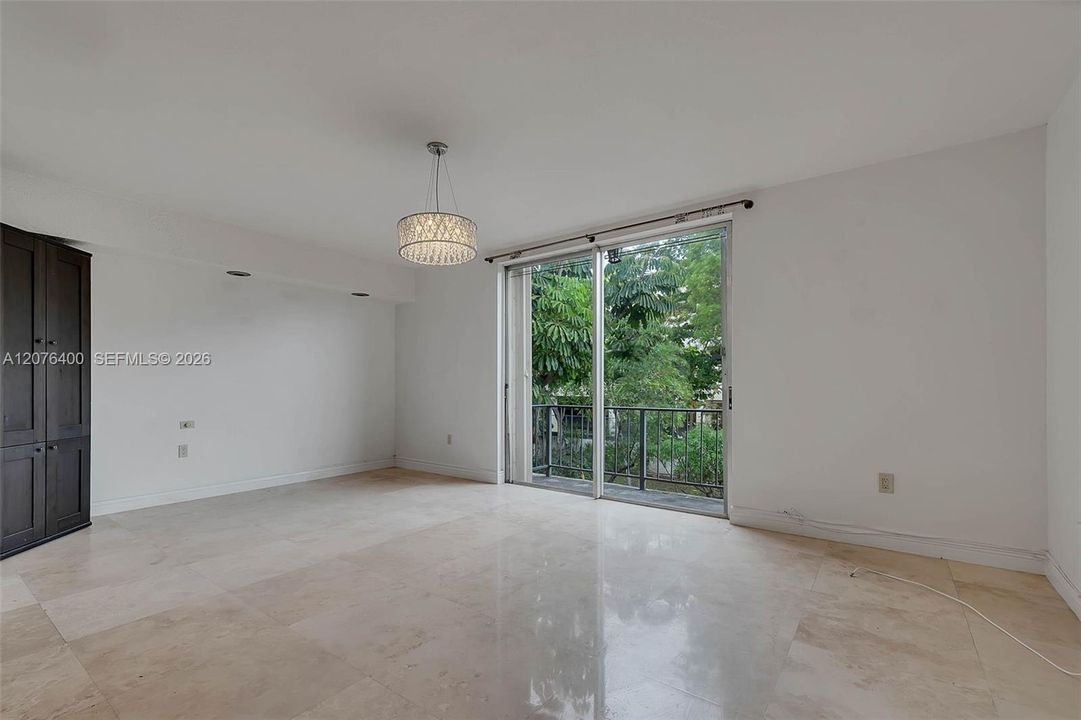 В аренду: $2,800 (2 спален, 2 ванн, 1285 Квадратных фут)