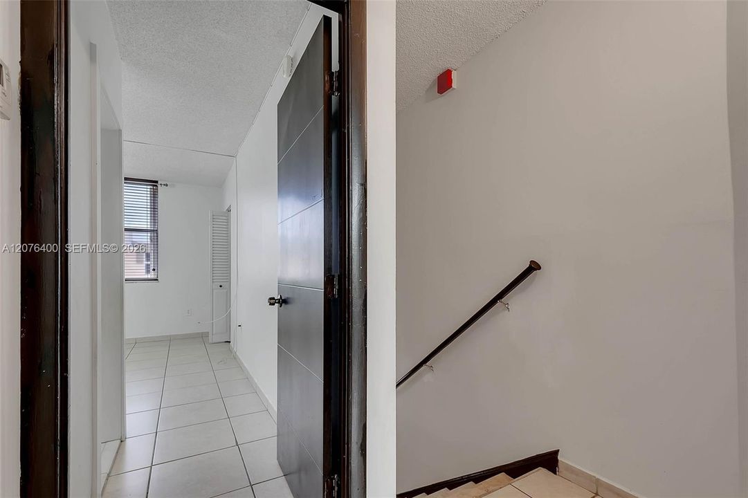 В аренду: $2,800 (2 спален, 2 ванн, 1285 Квадратных фут)