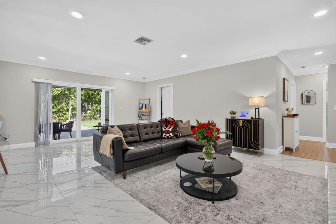 30-web-or-mls-2400 -3179