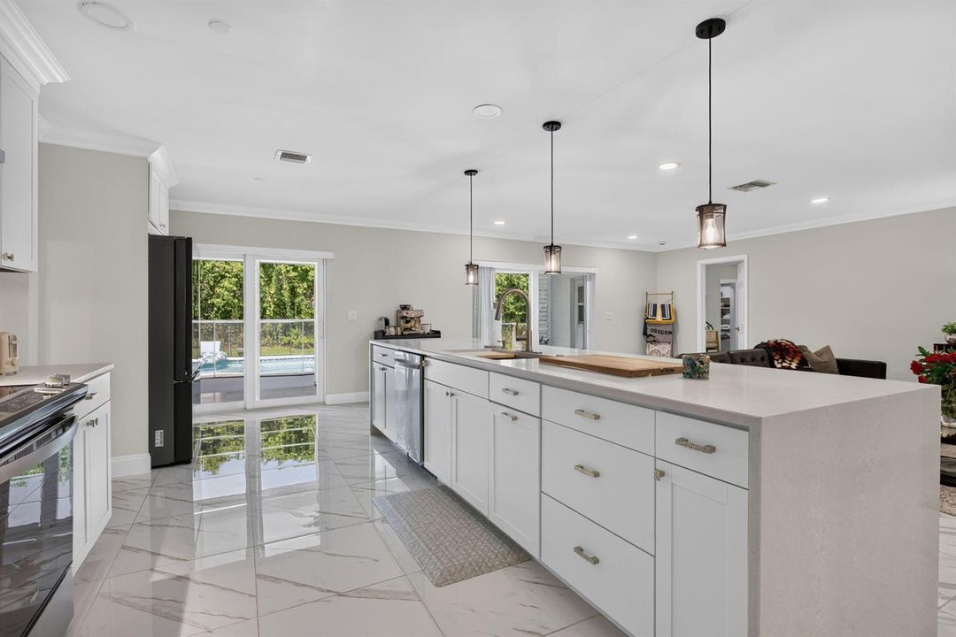 36-web-or-mls-2400 -3208