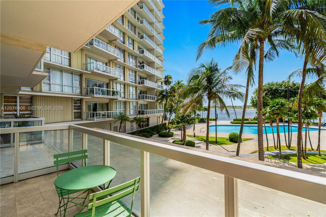 En Venta: $485,000 (1 camas, 1 baños, 832 Pies cuadrados)