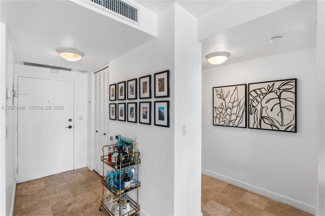 En Venta: $485,000 (1 camas, 1 baños, 832 Pies cuadrados)