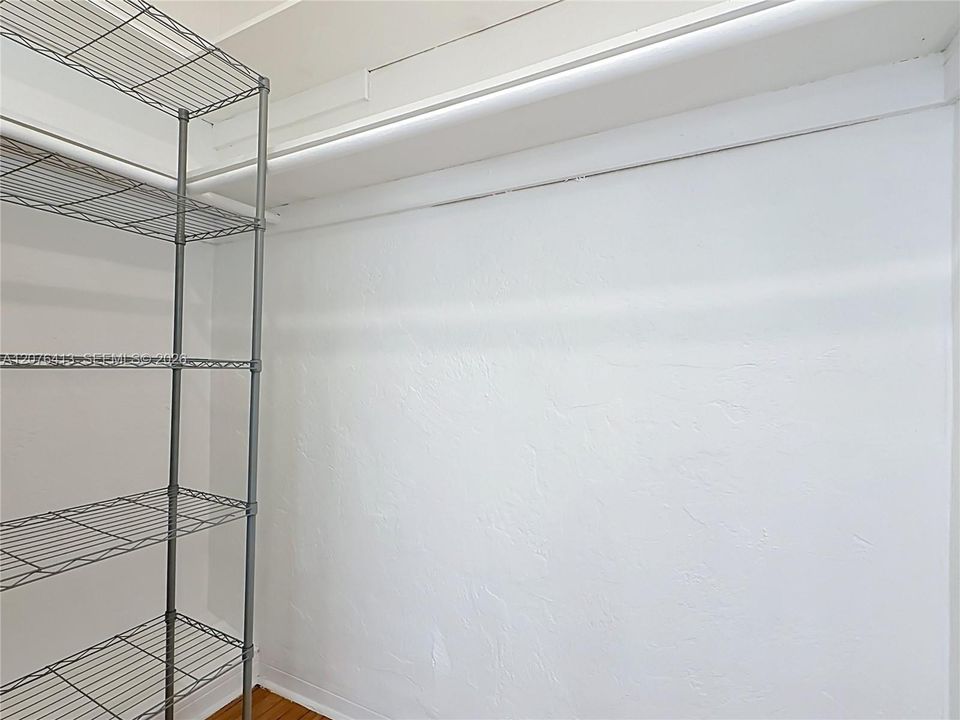 В аренду: $2,250 (1 спален, 1 ванн, 580 Квадратных фут)