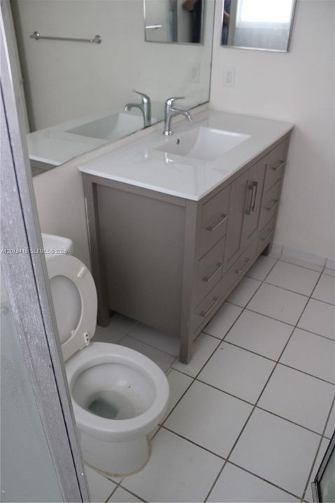 For Rent: $2,500 (3 beds, 2 baths, 1140 Square Feet)
