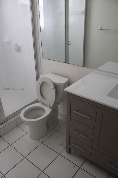 For Rent: $2,500 (3 beds, 2 baths, 1140 Square Feet)