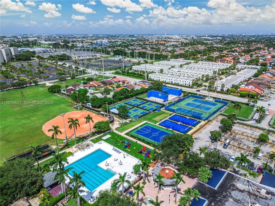 En Venta: $640,000 (3 camas, 2 baños, 1672 Pies cuadrados)