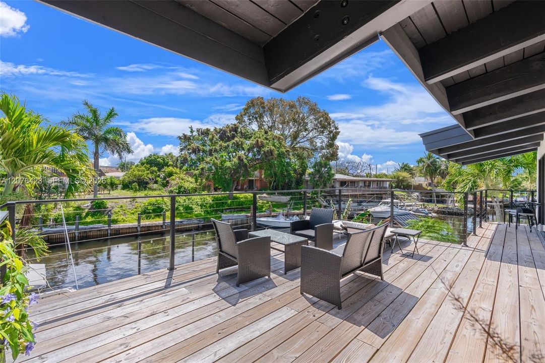 For Sale: $1,850,000 (5 beds, 4 baths, 2836 Square Feet)