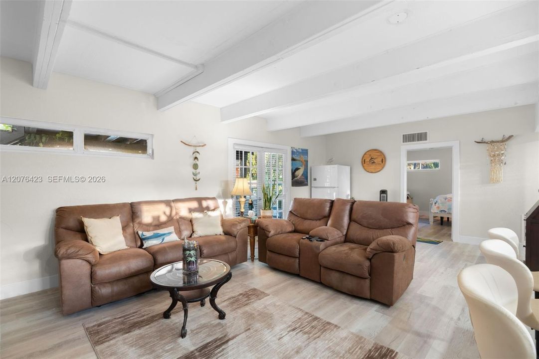 For Sale: $1,850,000 (5 beds, 4 baths, 2836 Square Feet)