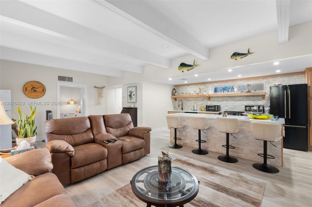 For Sale: $1,850,000 (5 beds, 4 baths, 2836 Square Feet)